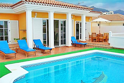 Villa in Callao Salvaje