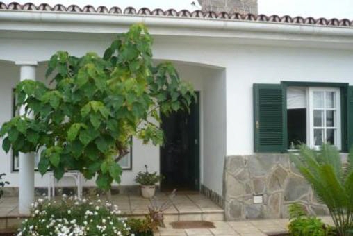 Haupteingang der Villa