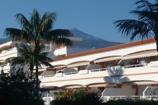 Terrassen mit Teide- und Meerblick