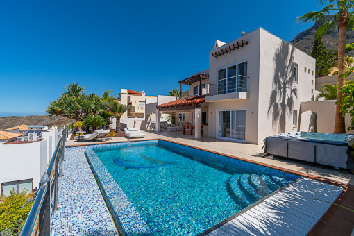 Wunderschöne Villa mit Pool