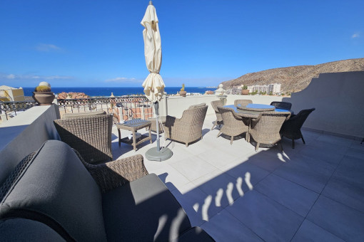 Einzigartig in Palm-Mar: exklusives Duplex-Penthouse mit Panoramablick aufs Meer und großzügigen Terrassen