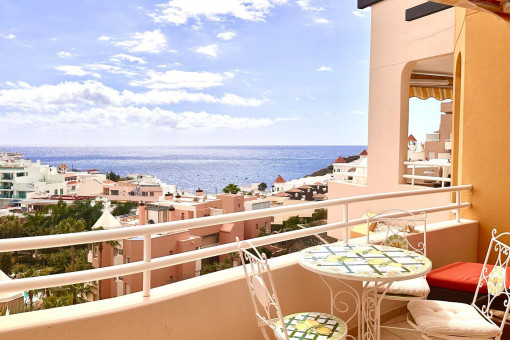 Exklusive Wohnung mit Meerblick im Herzen von La Caleta