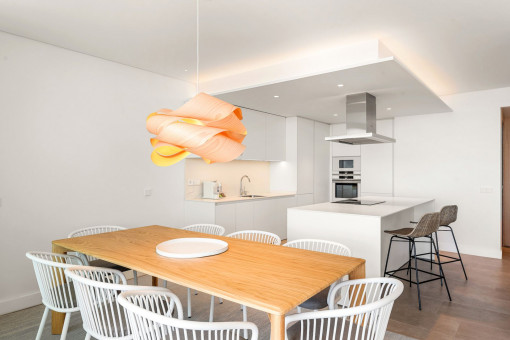 Küche und Essbereich