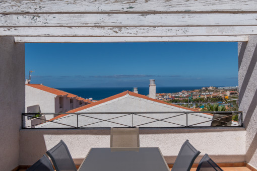 Stilvoll renoviertes Penthouse mit großer Terrasse in Torviscas, Costa Adeje