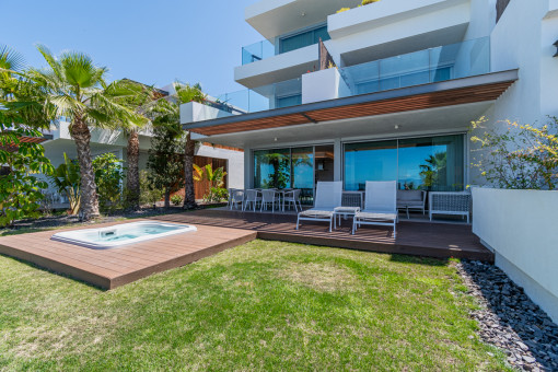 Luxuswohnung mit Garten, Jacuzzi und Panoramablick auf das Meer in Jardines de Abama