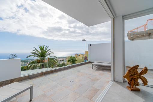 Wunderschöne, moderne Luxusvilla mit Panoramablick auf das Meer in Los Menores, Adeje