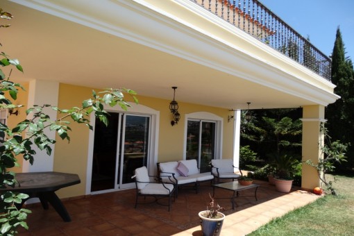 Geschützte Terrasse am Garten