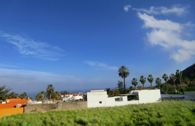 Ausblick auf Puerto de la Cruz und den atlantischen Ozean